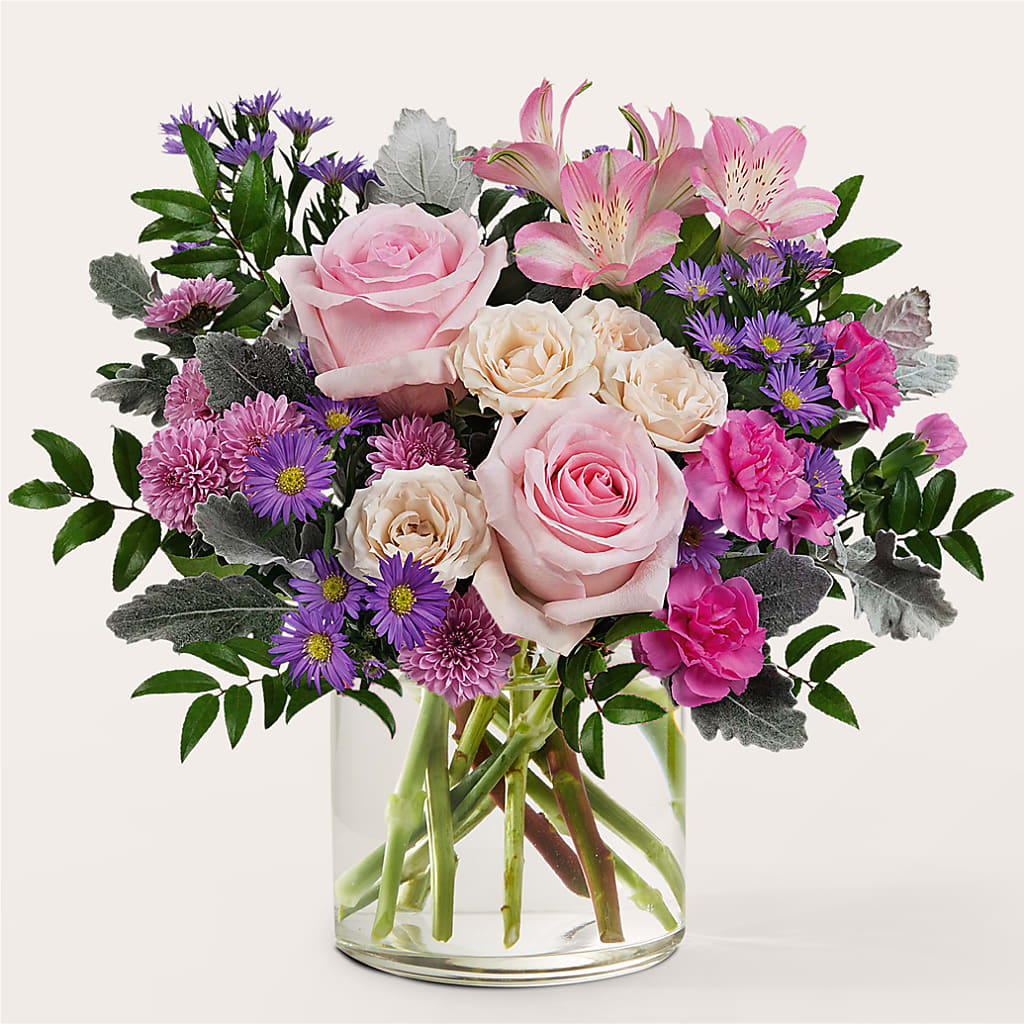 Light as a Feather Bouquet – Flowers By Sue, Bullard TX
