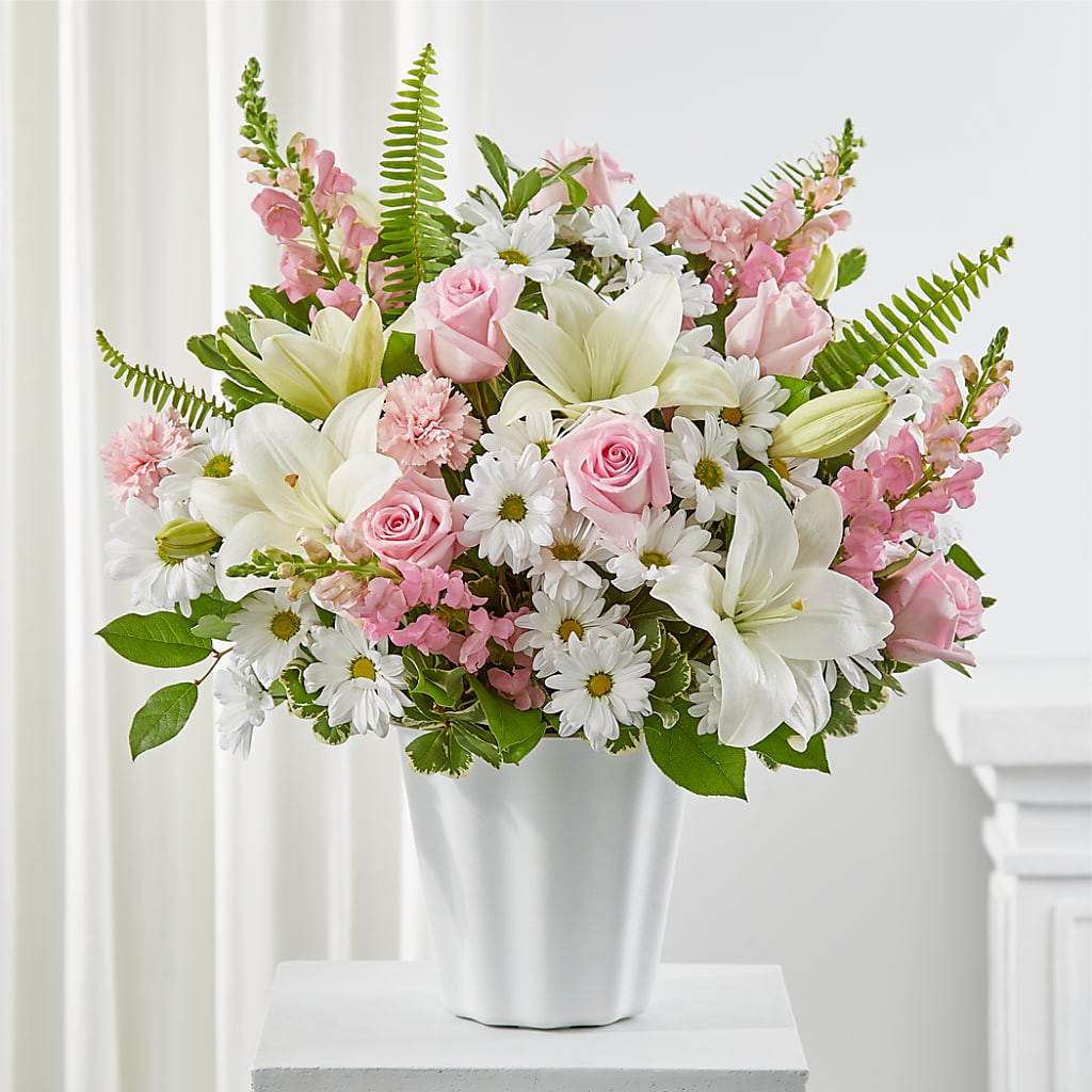 Soft Touch Tabletop Basket – Flowers By Sue, Bullard TX