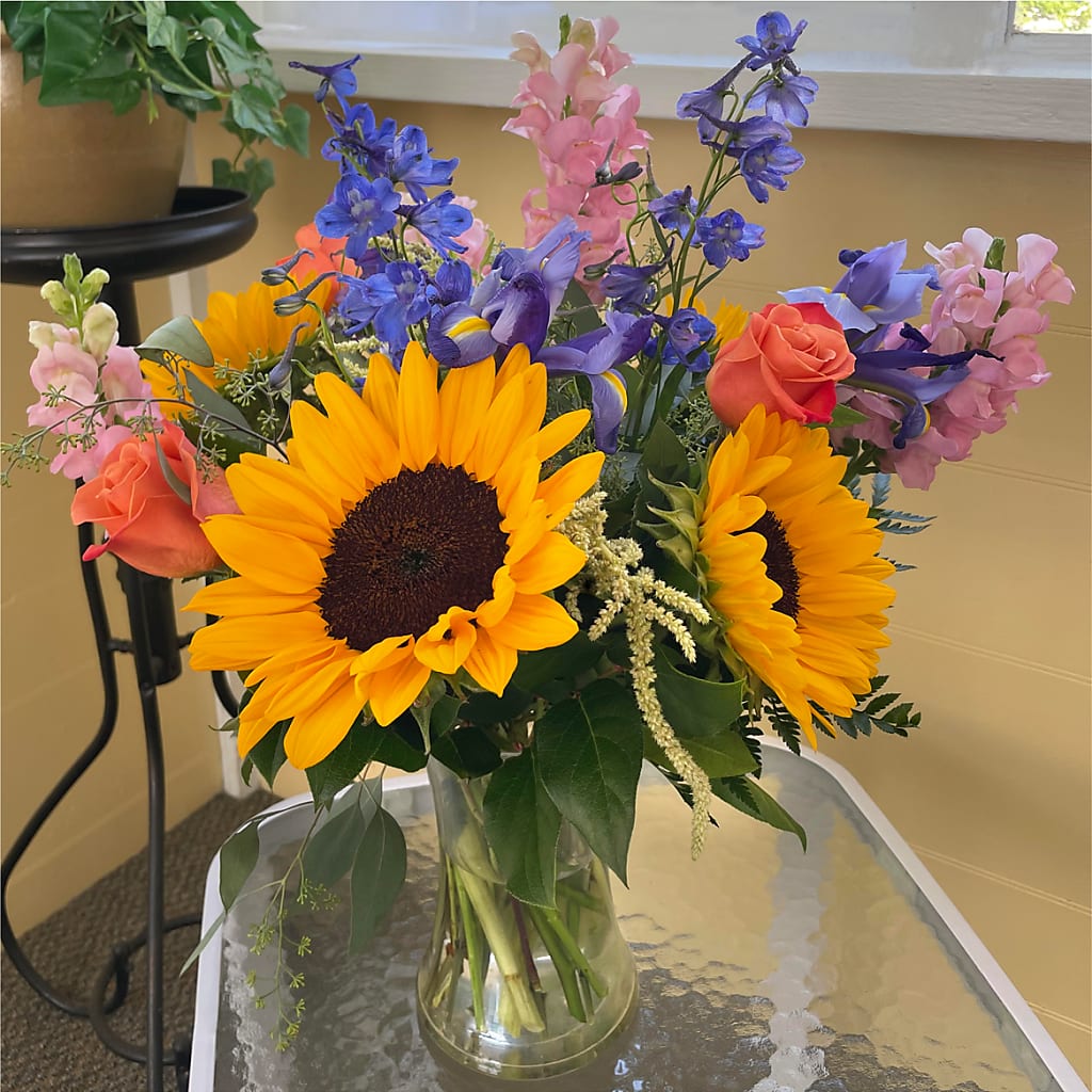 Rays of Life Bouquet –  Flowers By Sue, Bullard TX