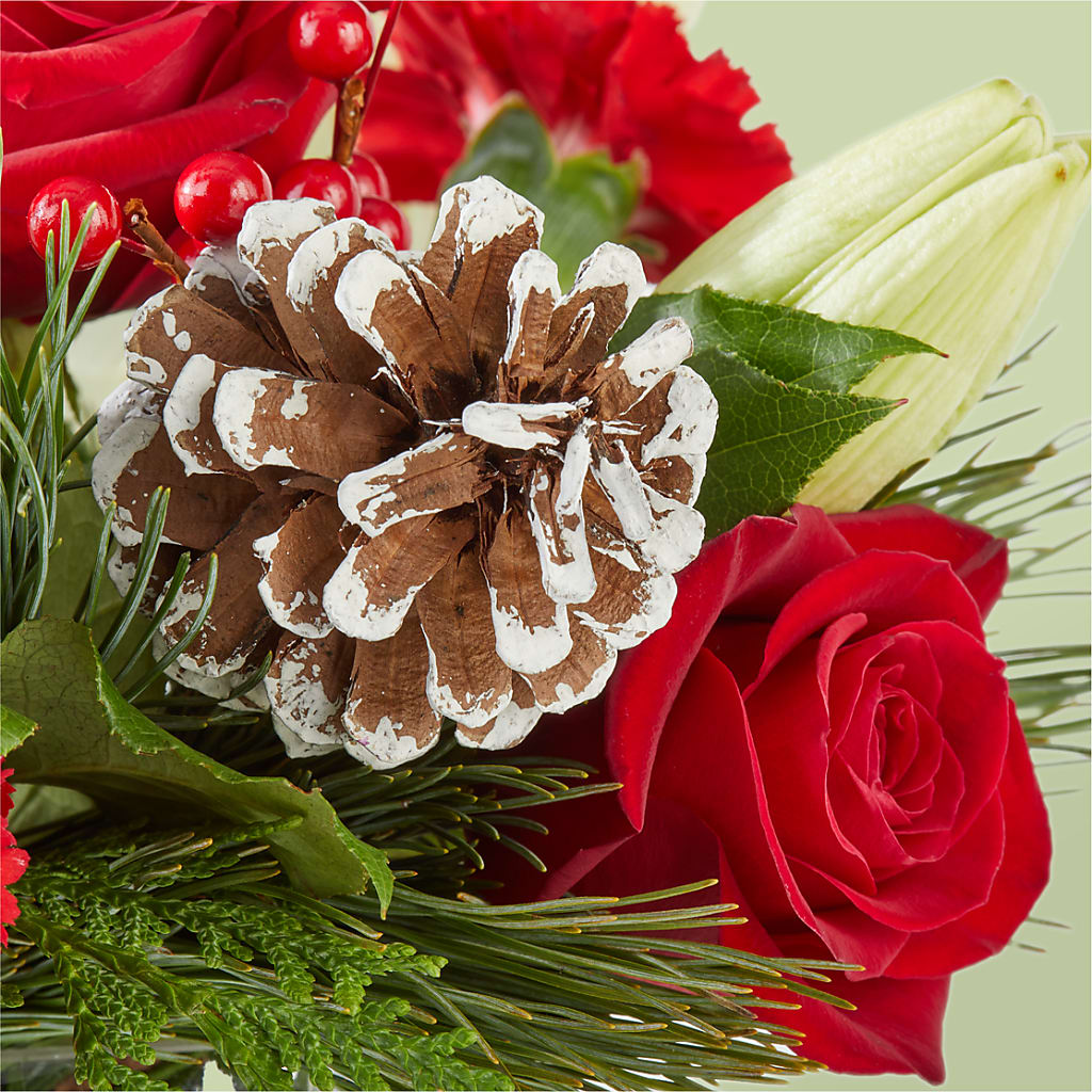 Glistening Icicles Bouquet –  Flowers By Sue, Bullard TX
