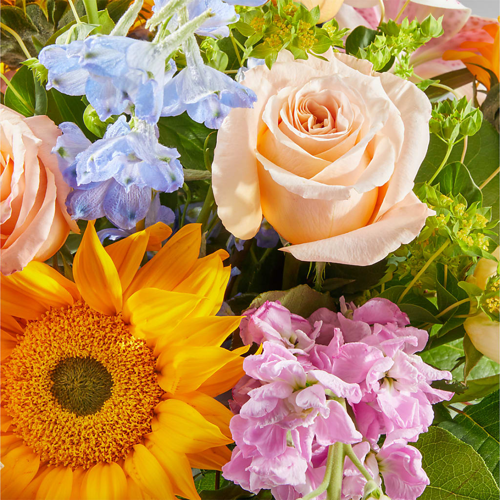 Dreamy Meadows Bouquet –  Flowers By Sue, Bullard TX