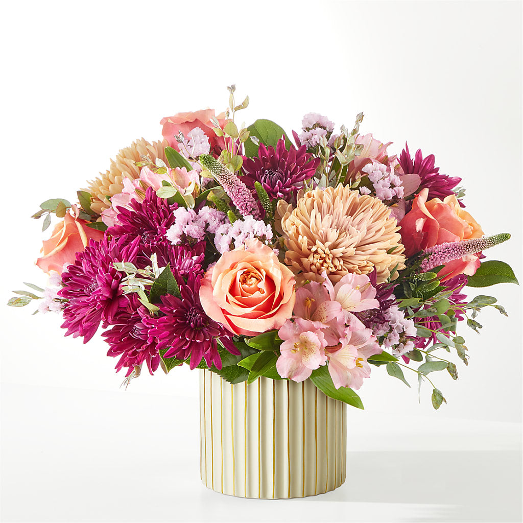 Berry Cobbler Bouquet with Ivory Vase –  Flowers By Sue, Bullard TX