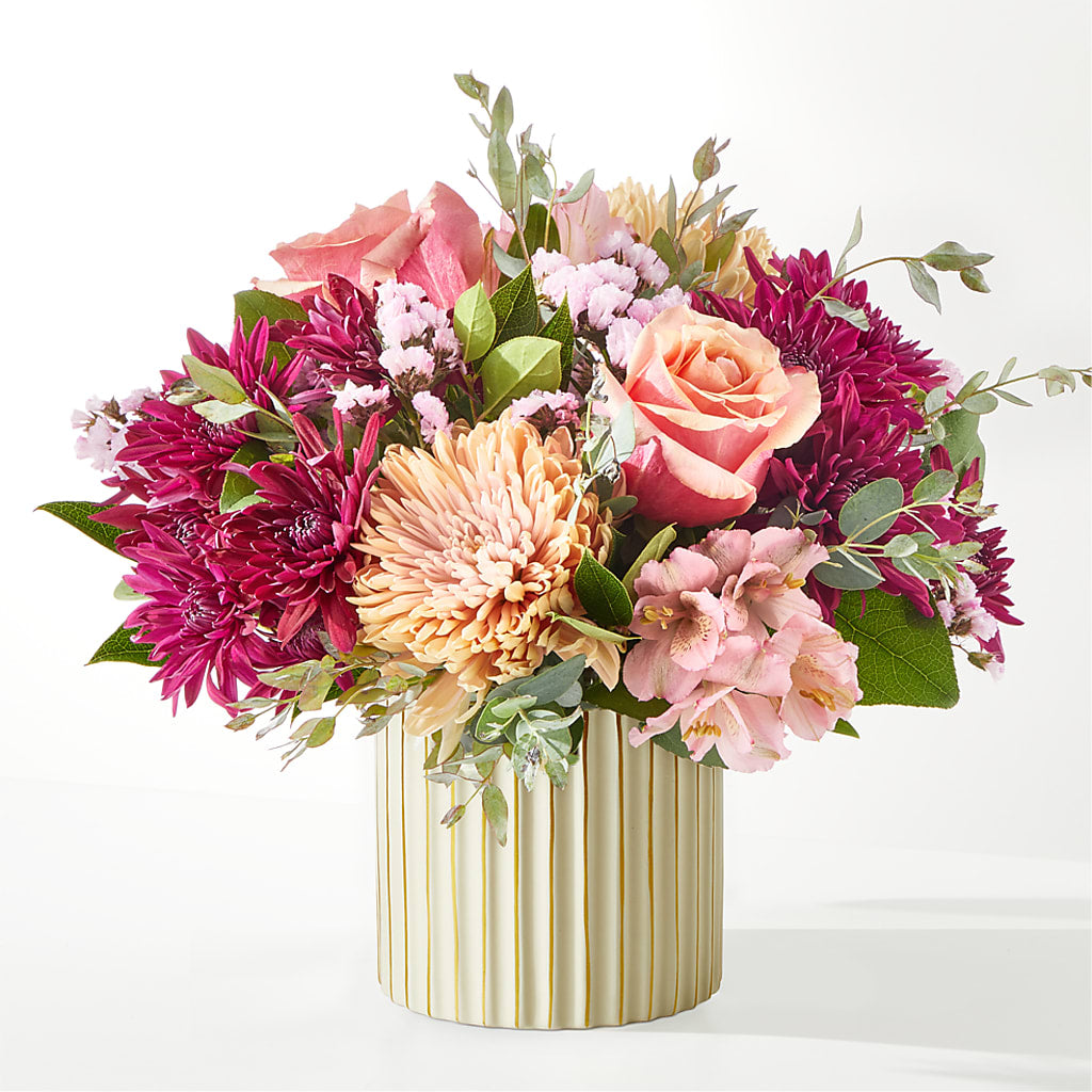 Berry Cobbler Bouquet with Ivory Vase –  Flowers By Sue, Bullard TX