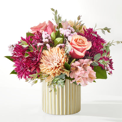Berry Cobbler Bouquet with Ivory Vase –  Flowers By Sue, Bullard TX